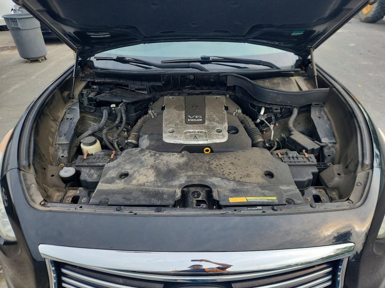 2016 INFINITI QX70