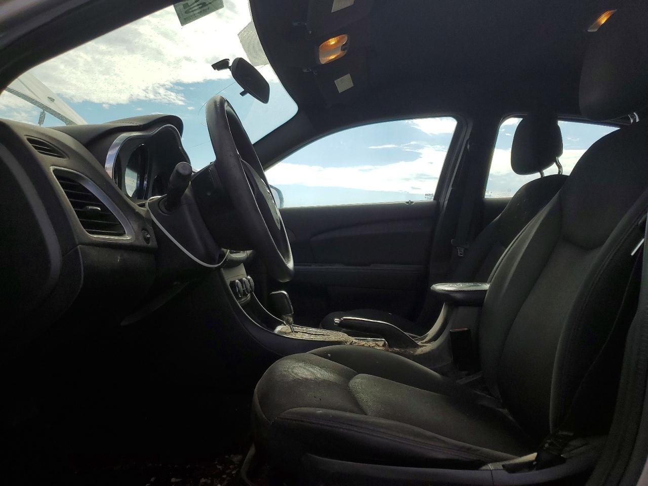 2013 DODGE AVENGER