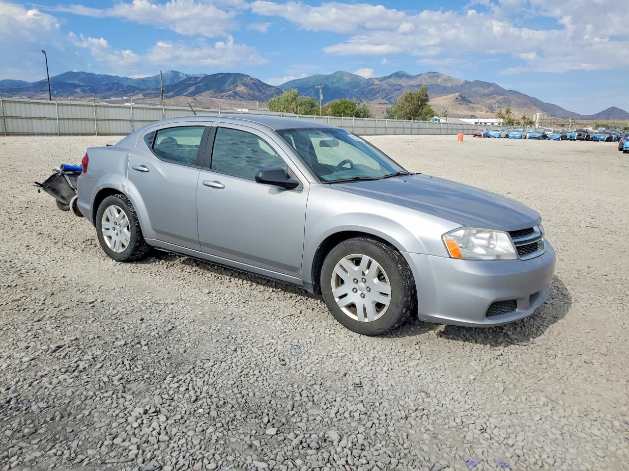 2013 DODGE AVENGER