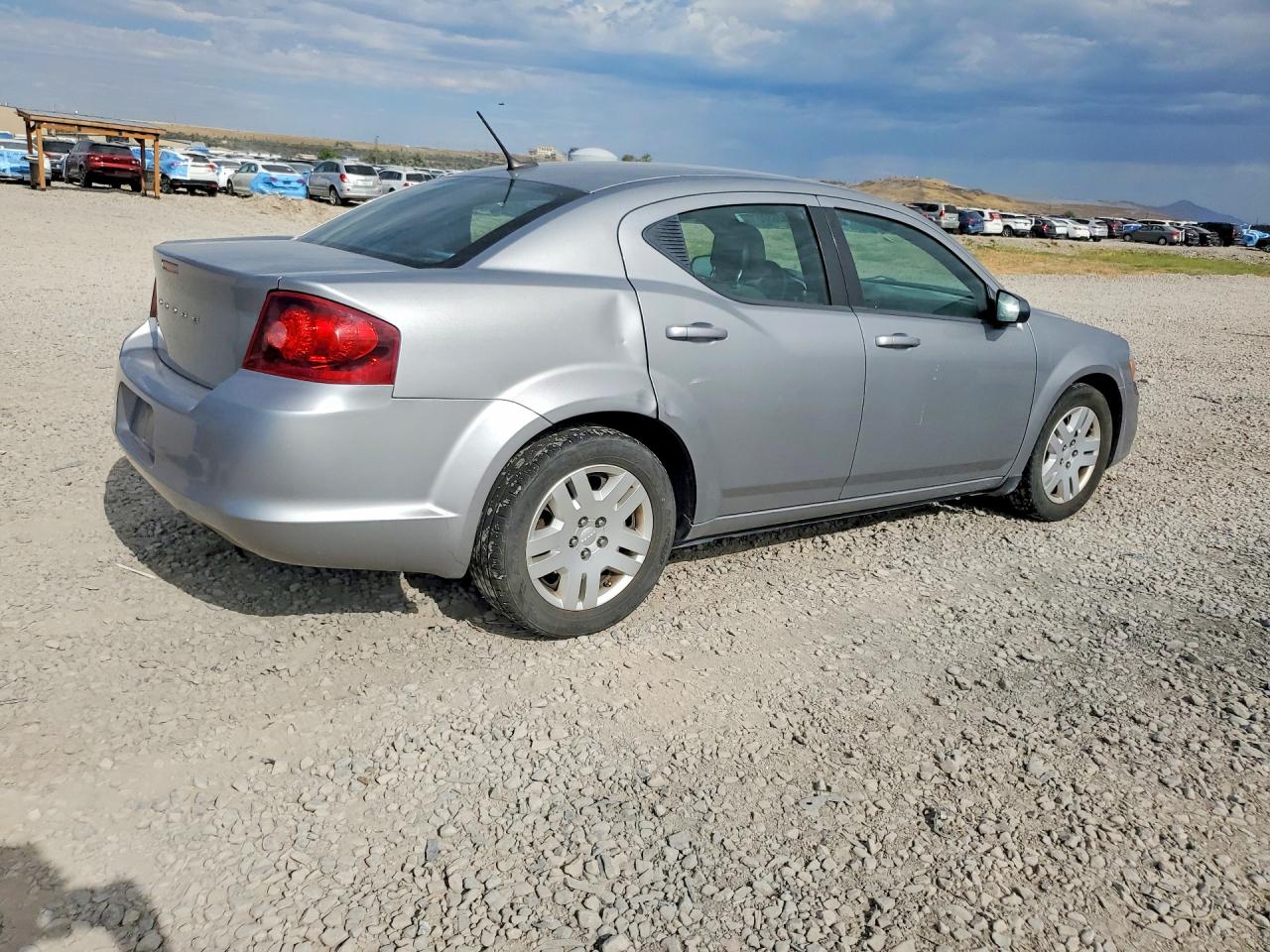 2013 DODGE AVENGER