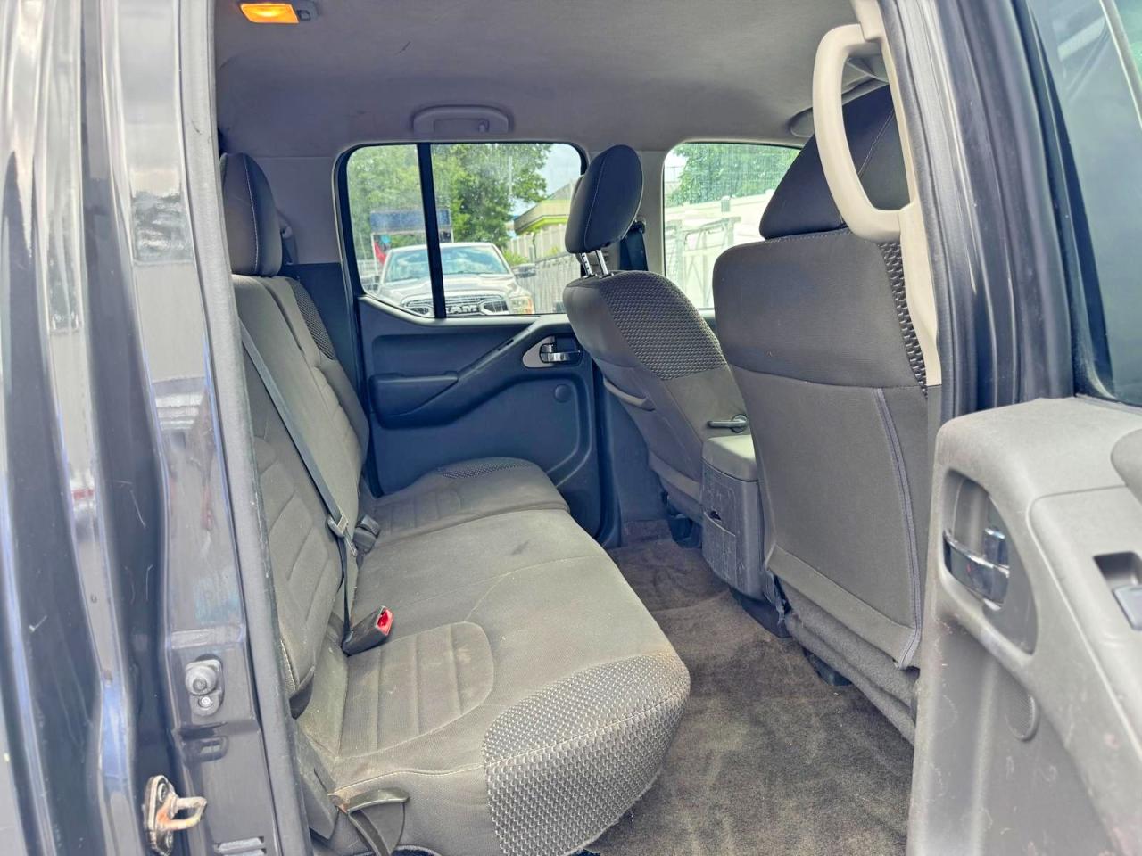 2015 NISSAN FRONTIER