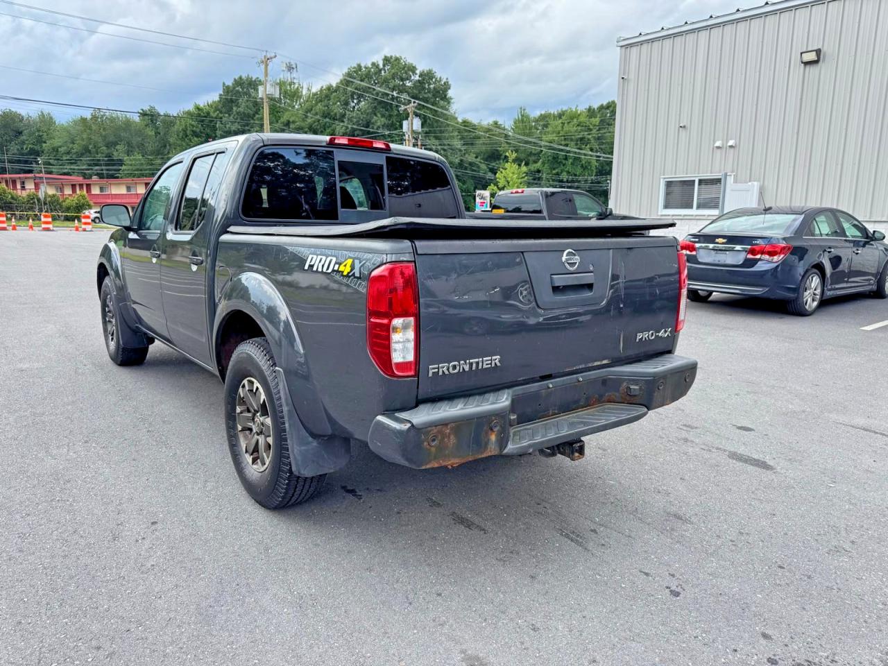 2015 NISSAN FRONTIER