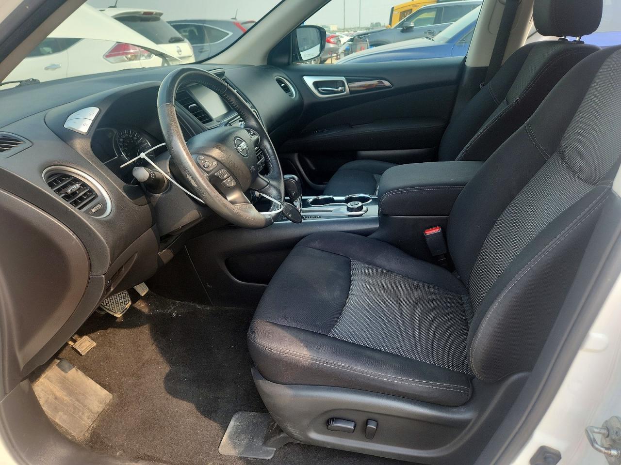 2017 NISSAN PATHFINDER