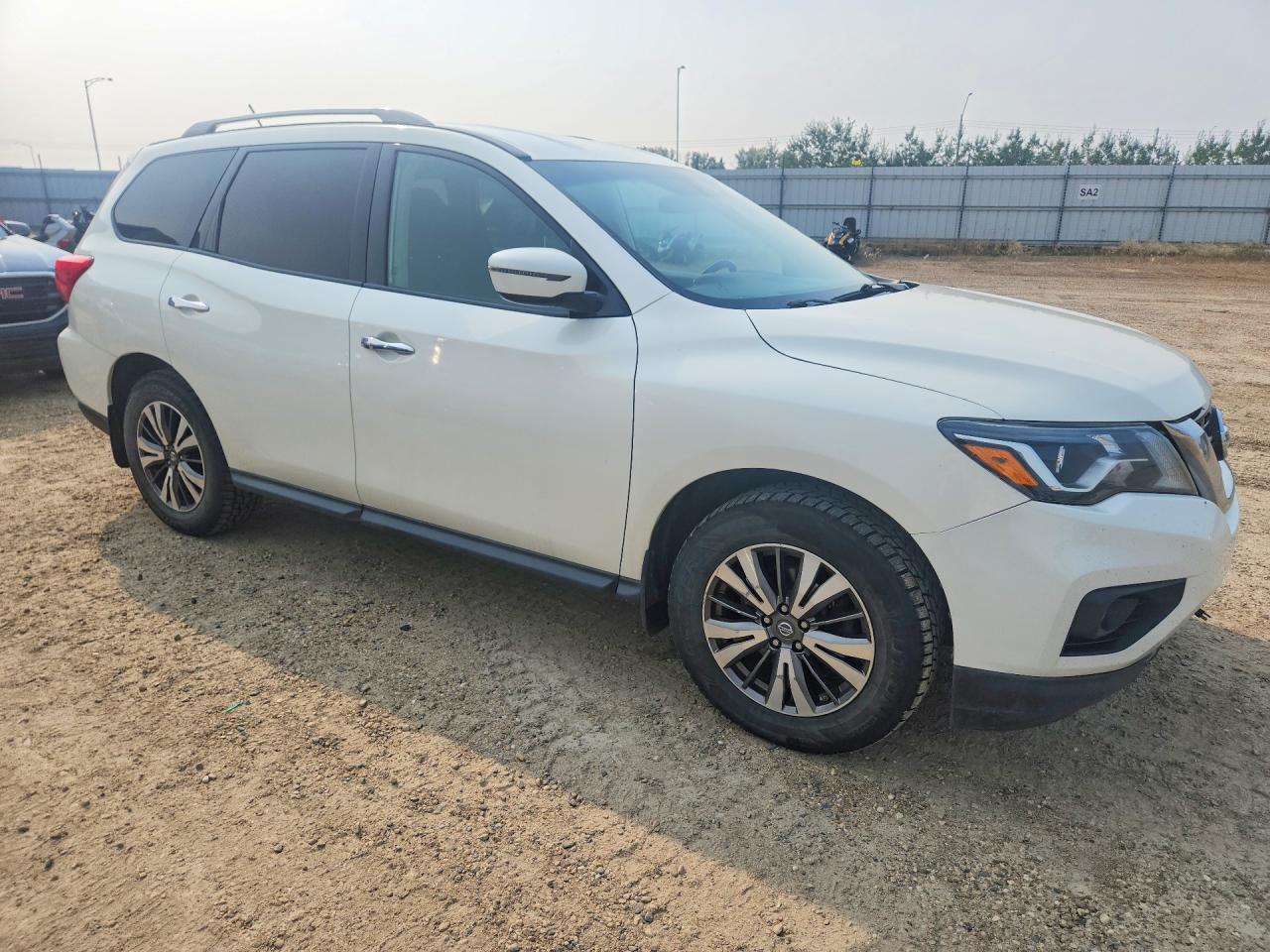 2017 NISSAN PATHFINDER