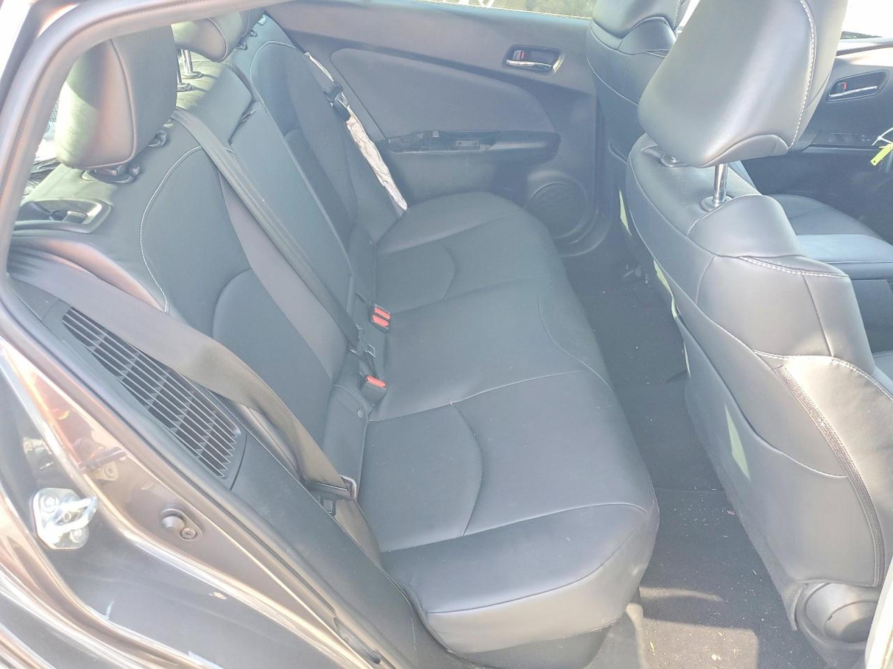 2022 TOYOTA PRIUS