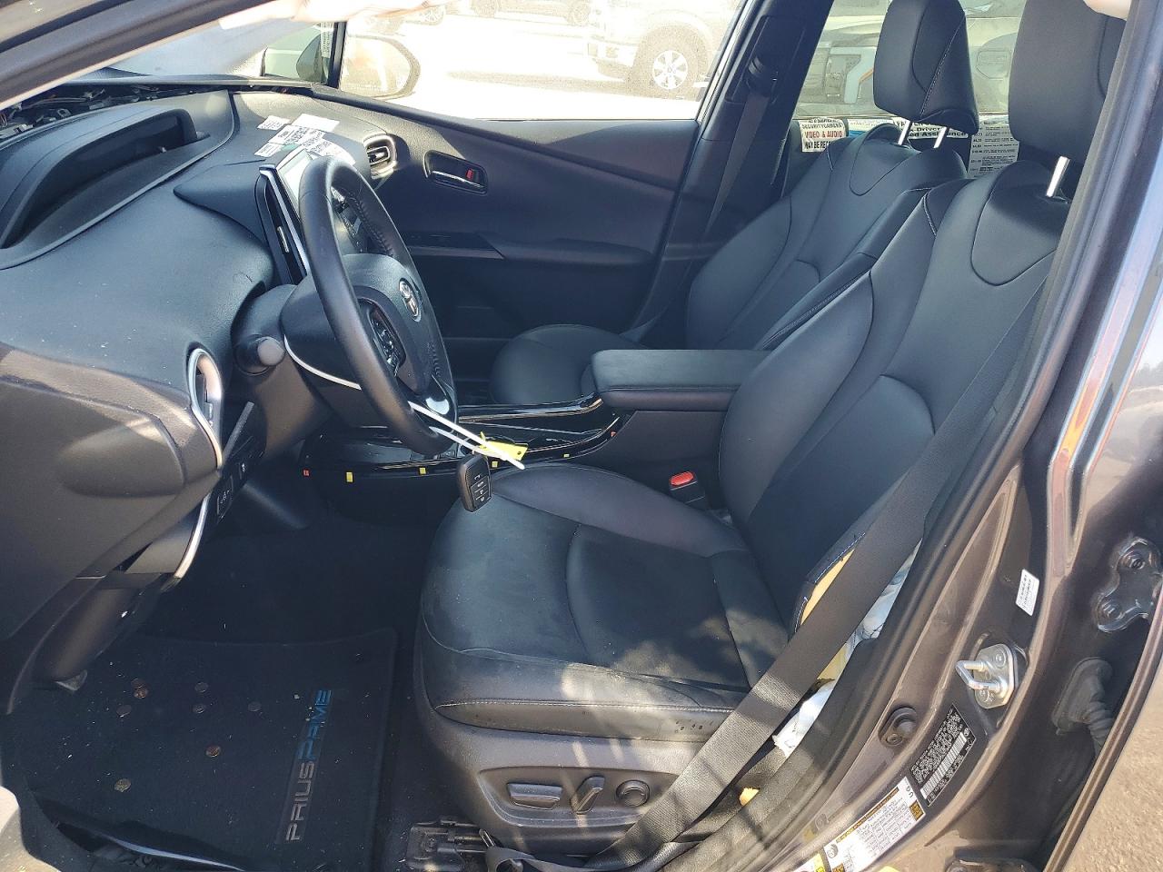 2022 TOYOTA PRIUS