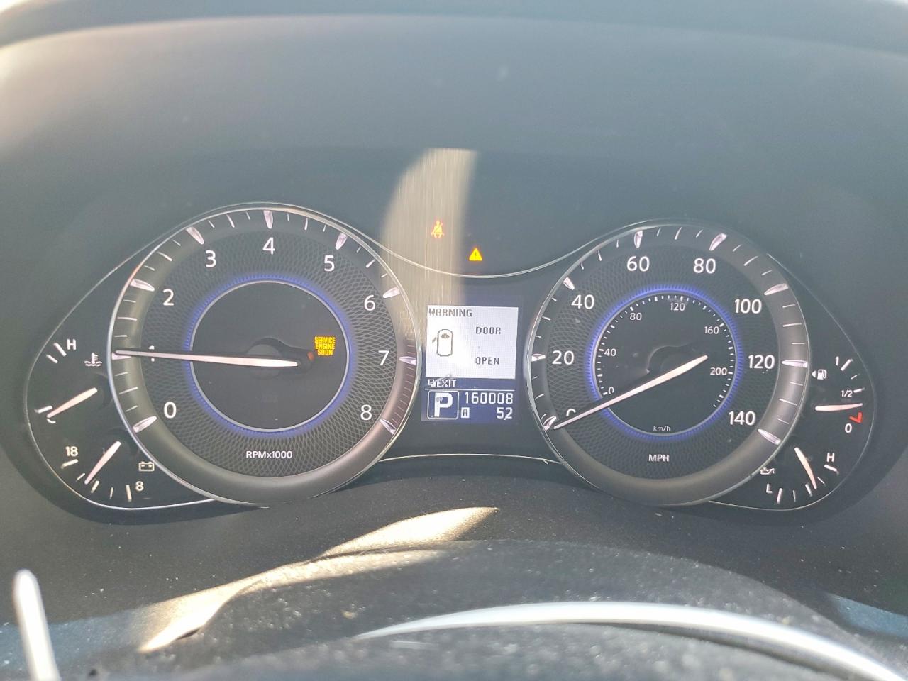 2012 INFINITI QX56