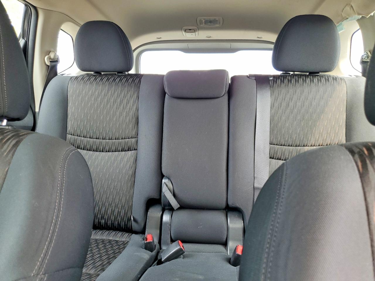 2017 NISSAN ROGUE