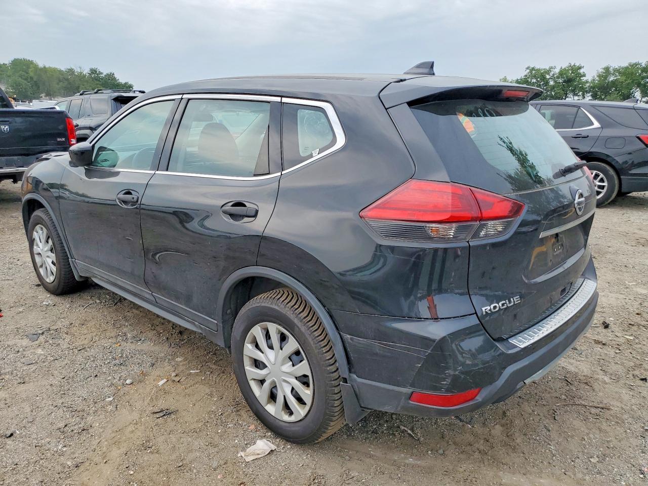 2017 NISSAN ROGUE