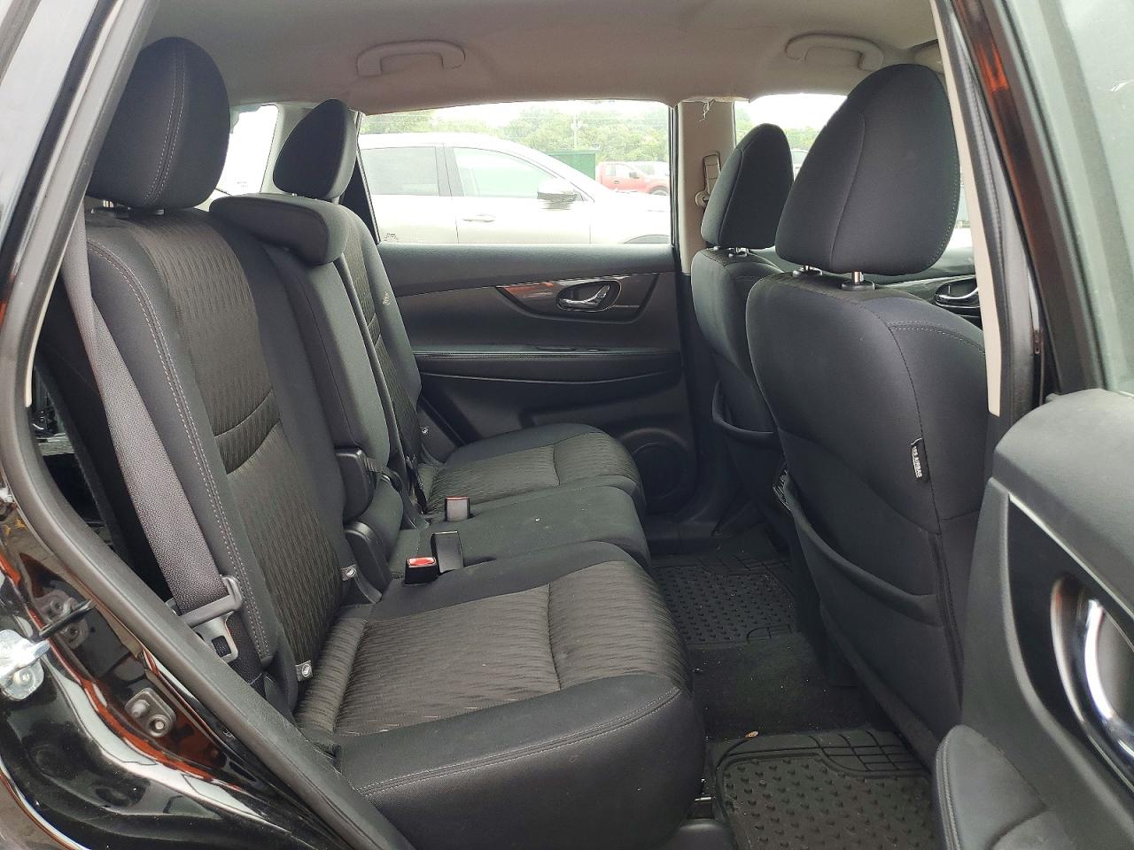2017 NISSAN ROGUE