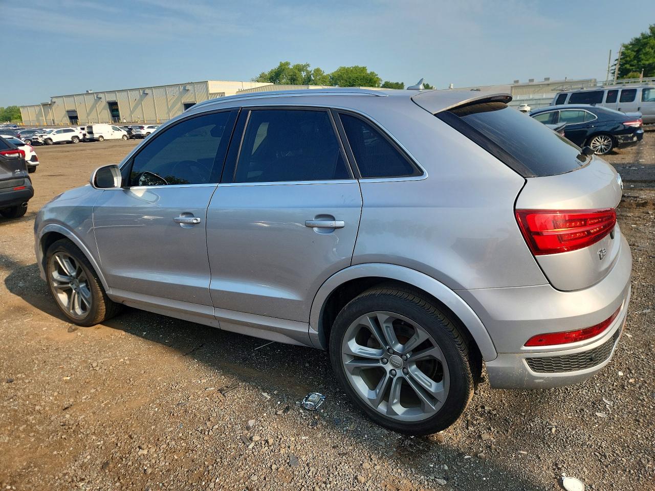 2016 AUDI Q3