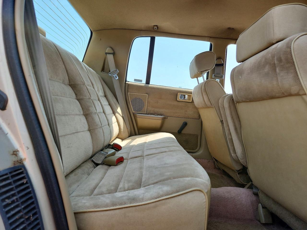 1992 DODGE SPIRIT
