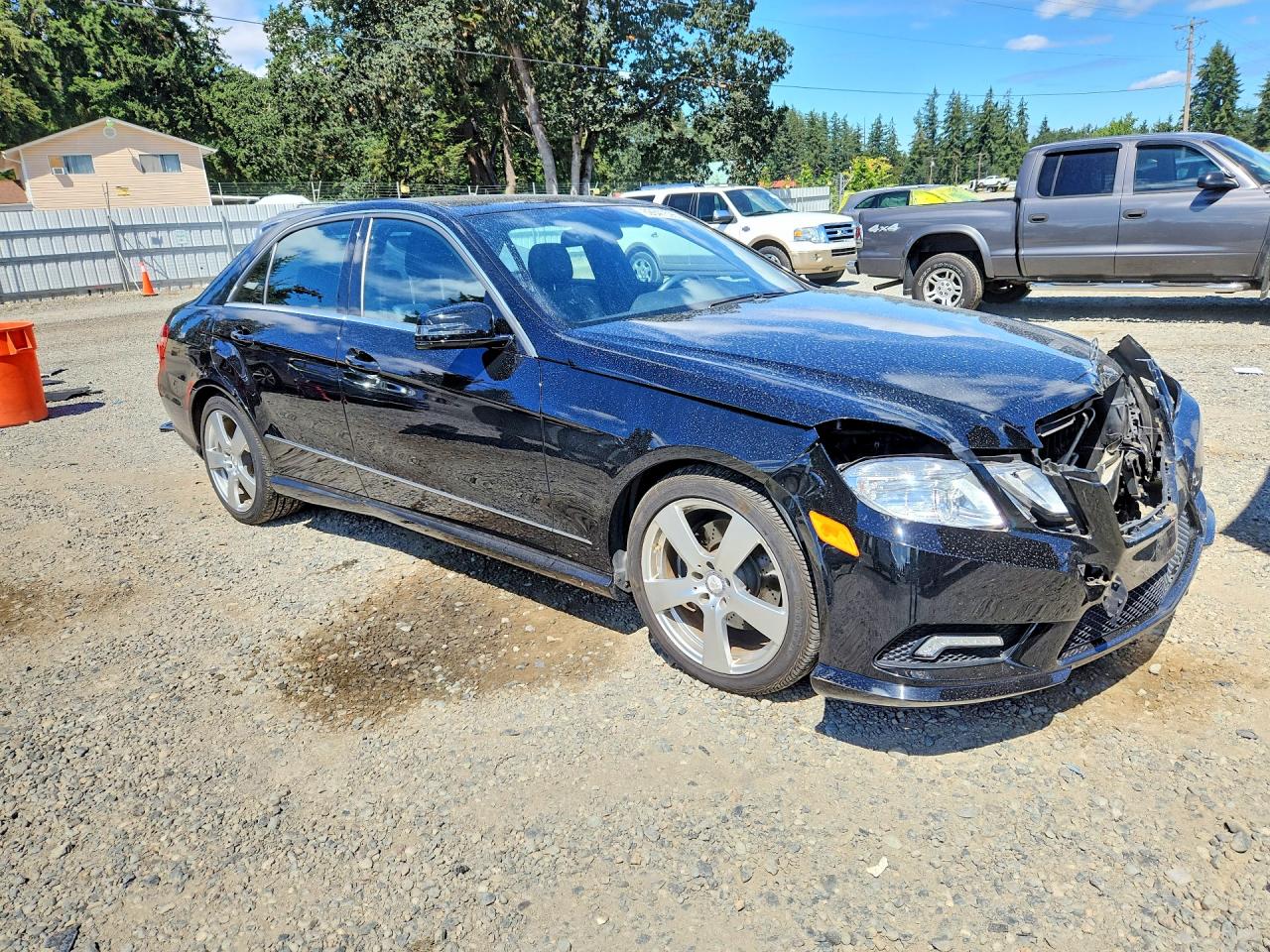 2011 MERCEDES-BENZ E-CLASS