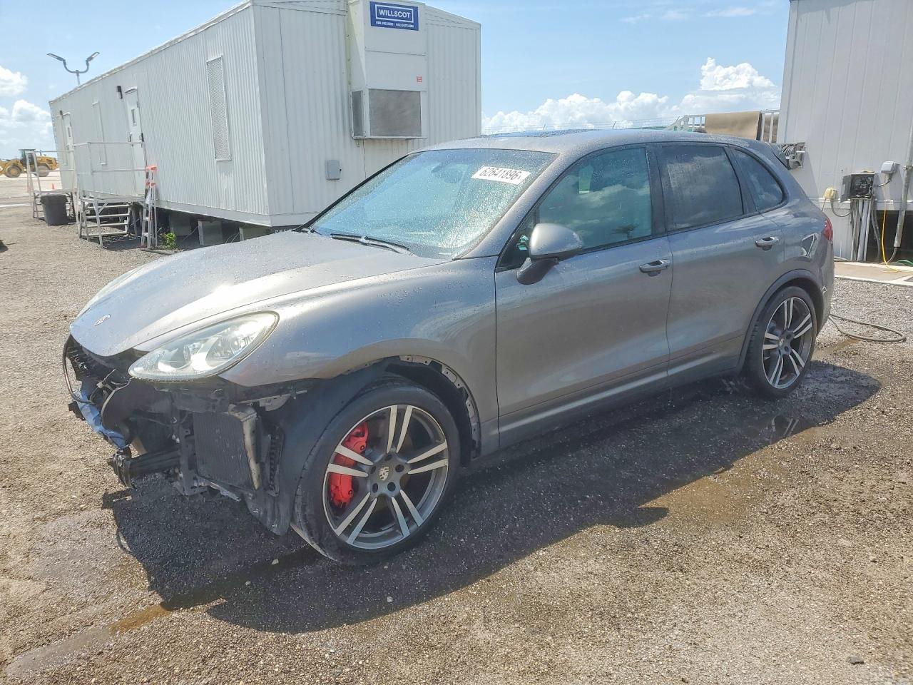2011 PORSCHE CAYENNE