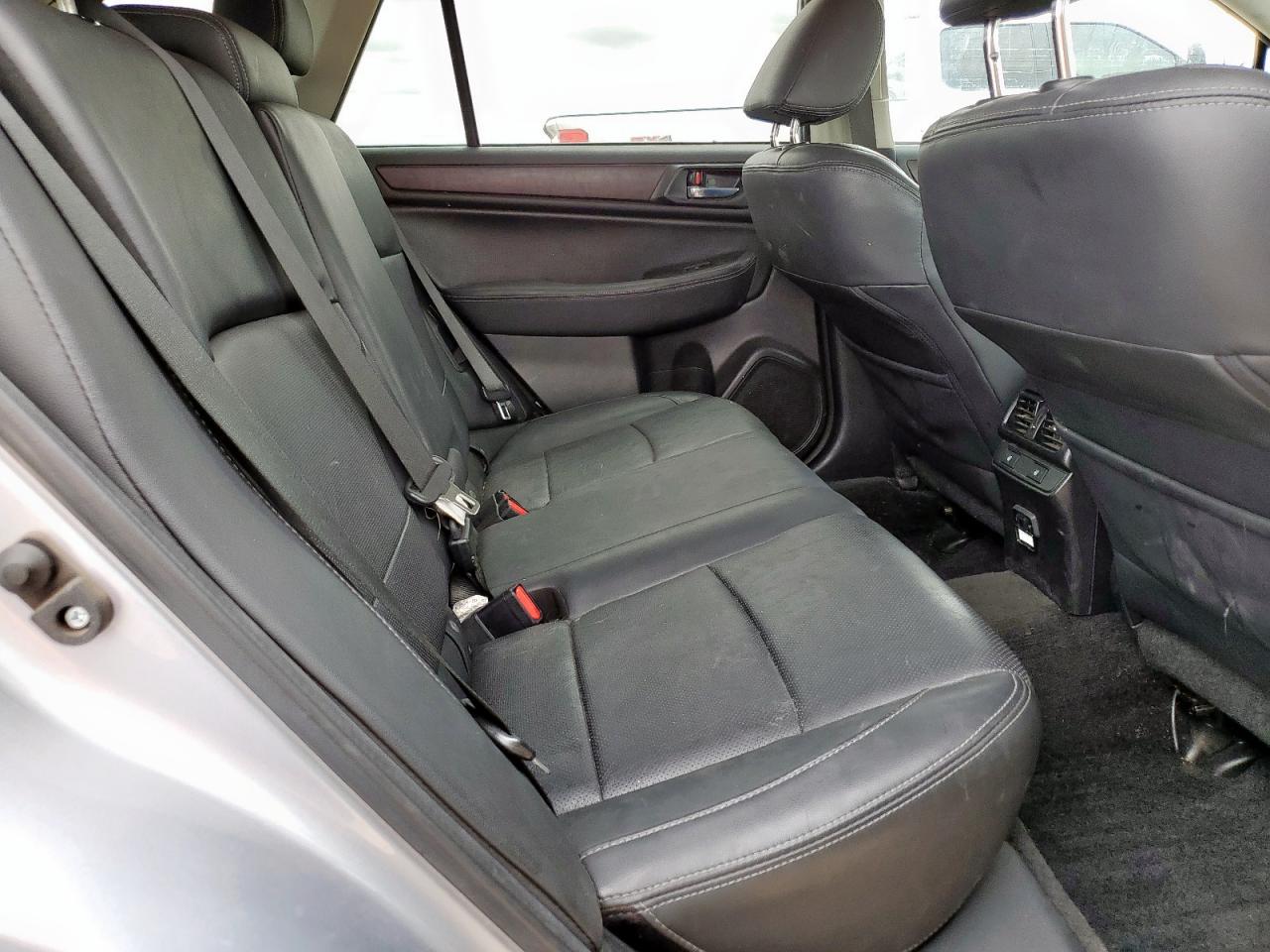 2015 SUBARU OUTBACK