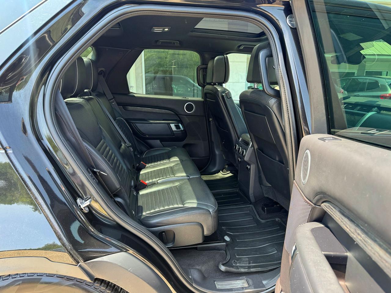 2017 LAND ROVER DISCOVERY