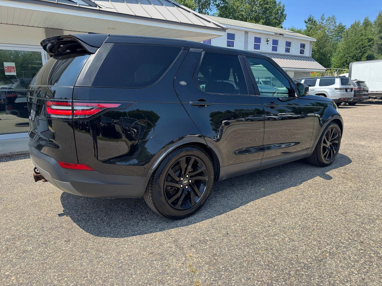 2017 LAND ROVER DISCOVERY