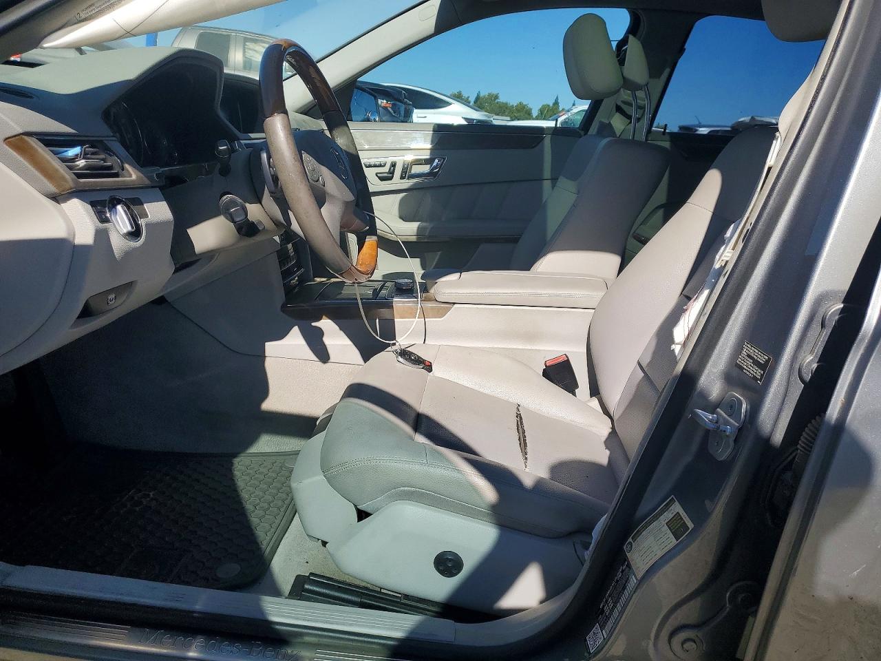2010 MERCEDES-BENZ E-CLASS