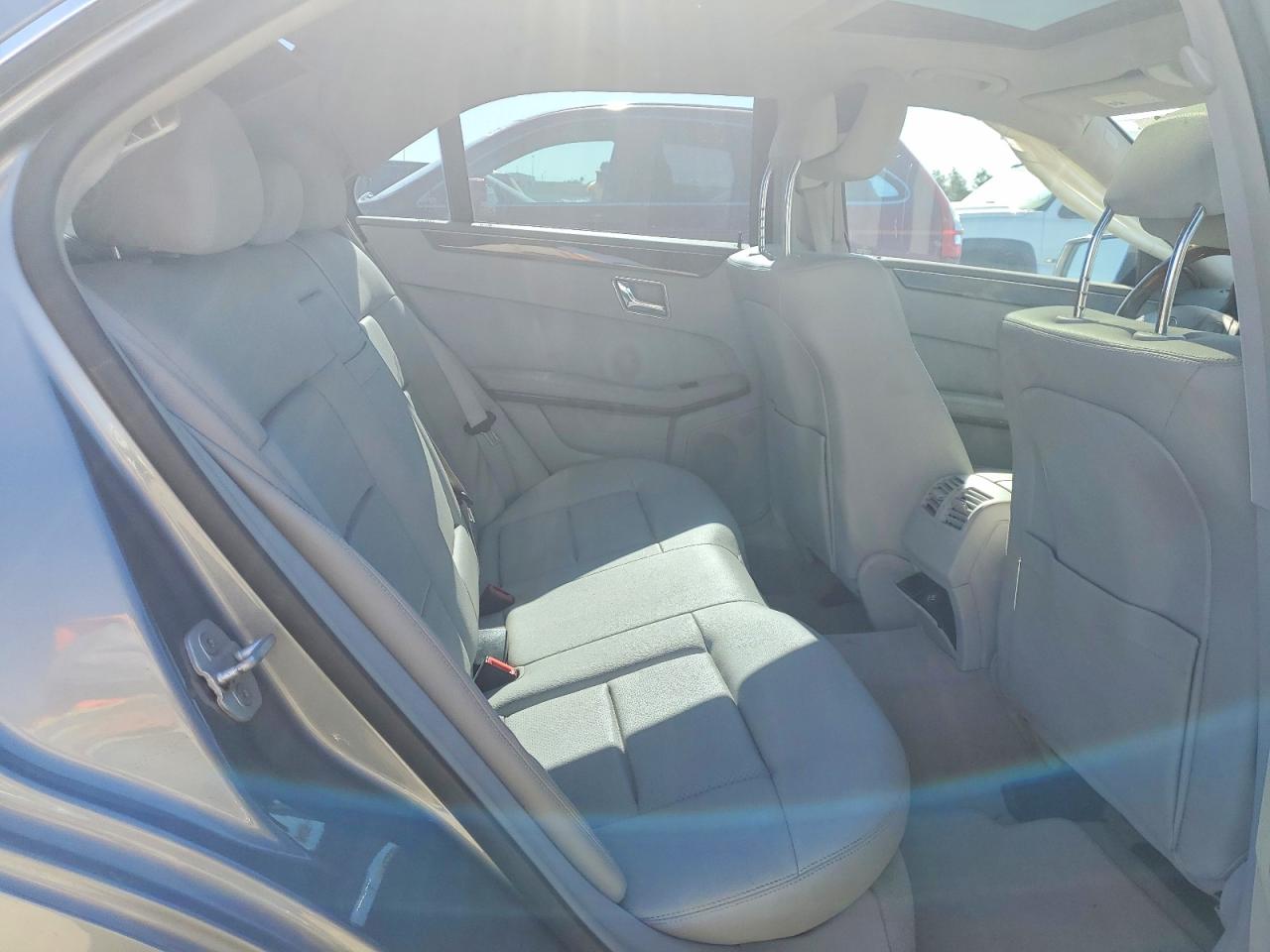 2010 MERCEDES-BENZ E-CLASS