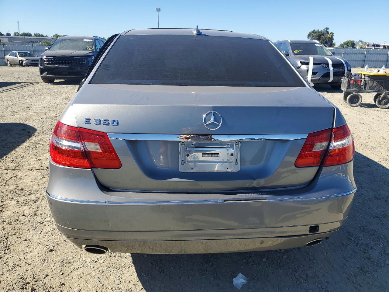 2010 MERCEDES-BENZ E-CLASS