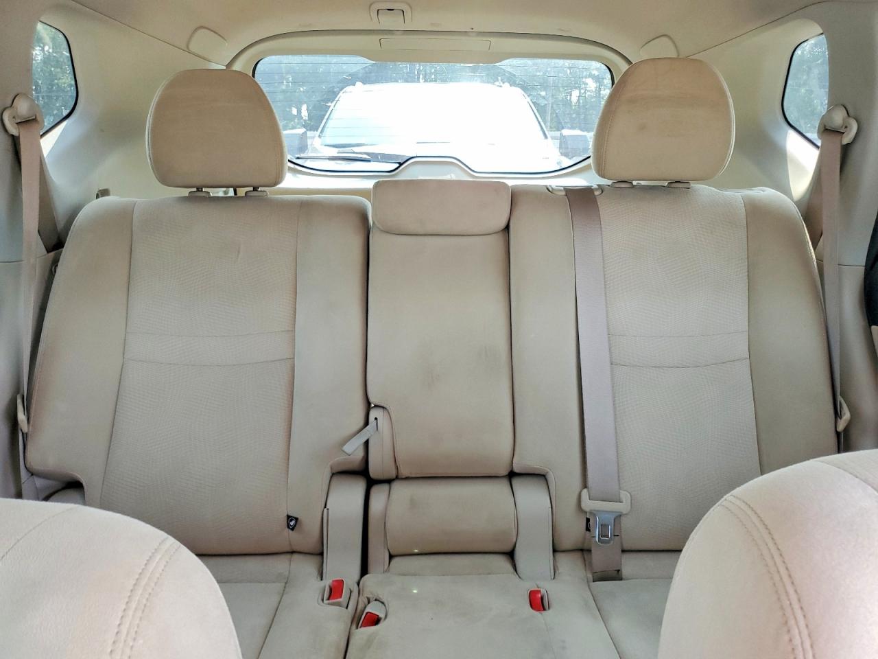 2015 NISSAN ROGUE