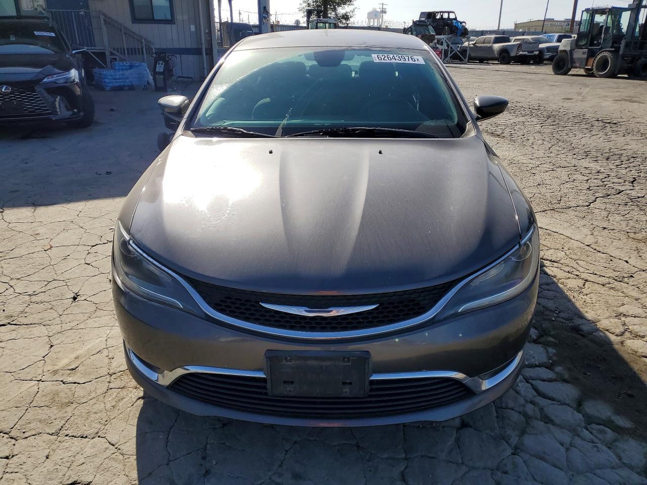 2015 CHRYSLER 200