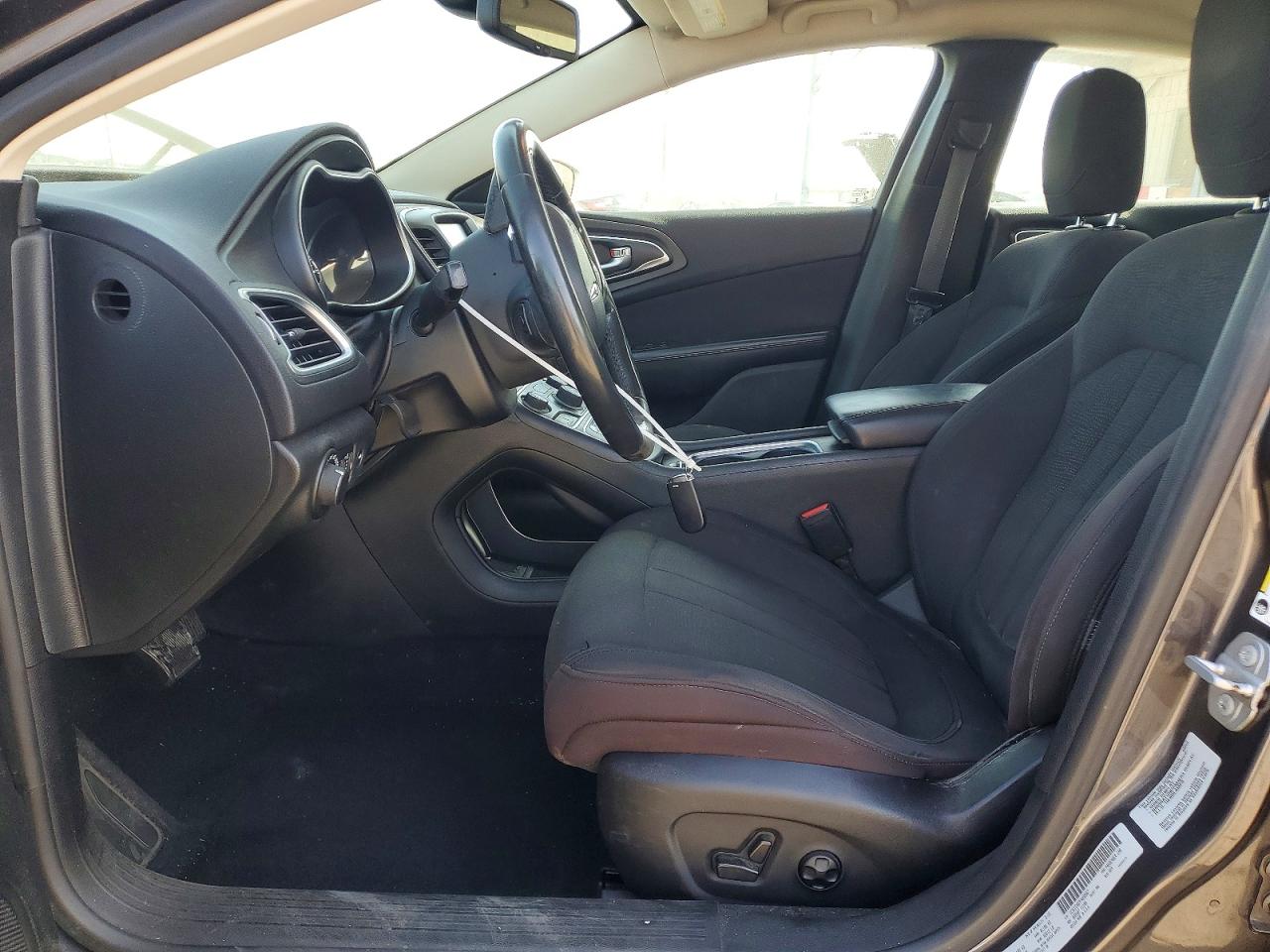 2015 CHRYSLER 200