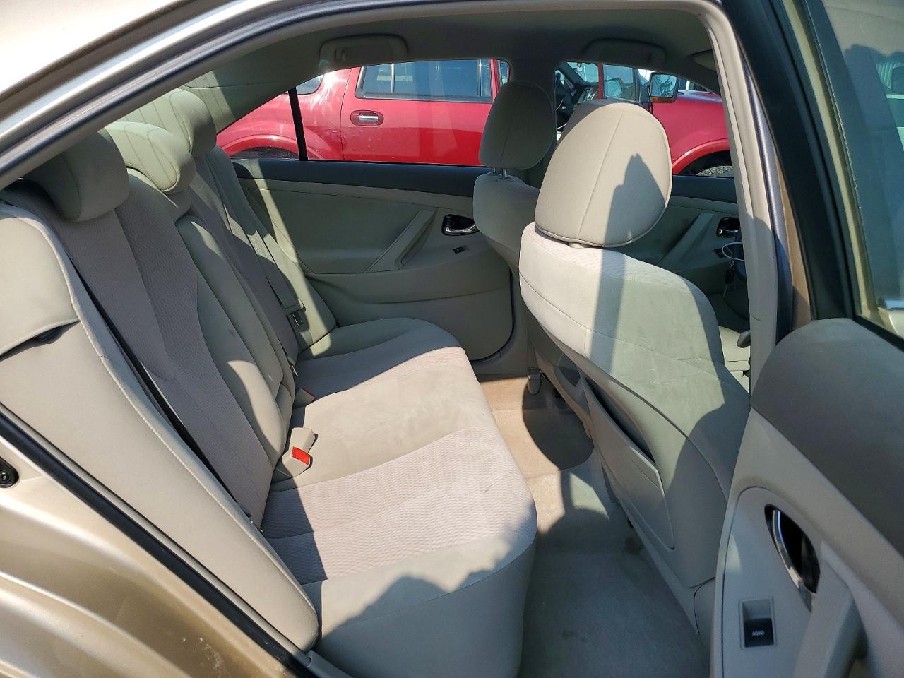 2011 TOYOTA CAMRY