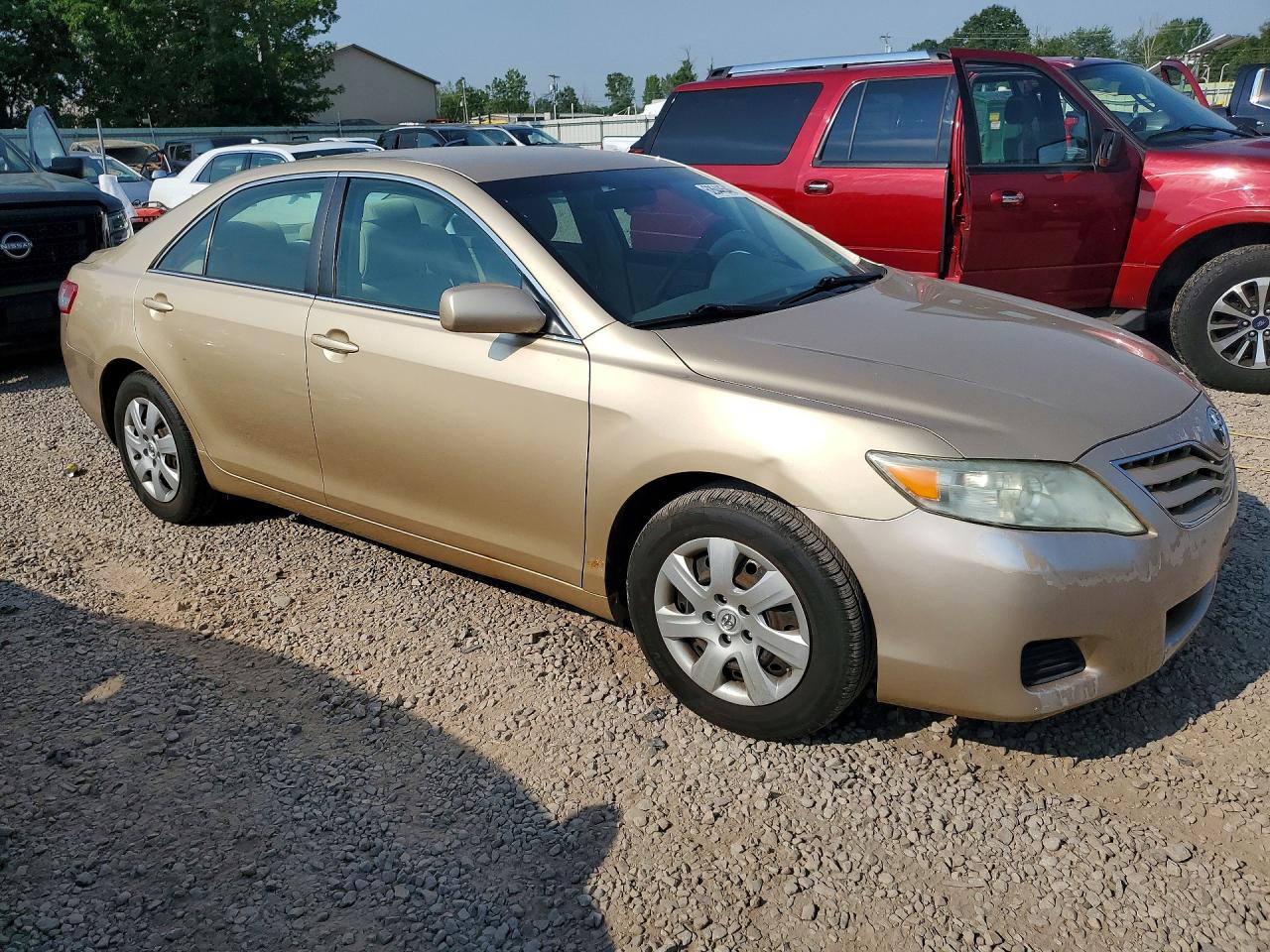 2011 TOYOTA CAMRY