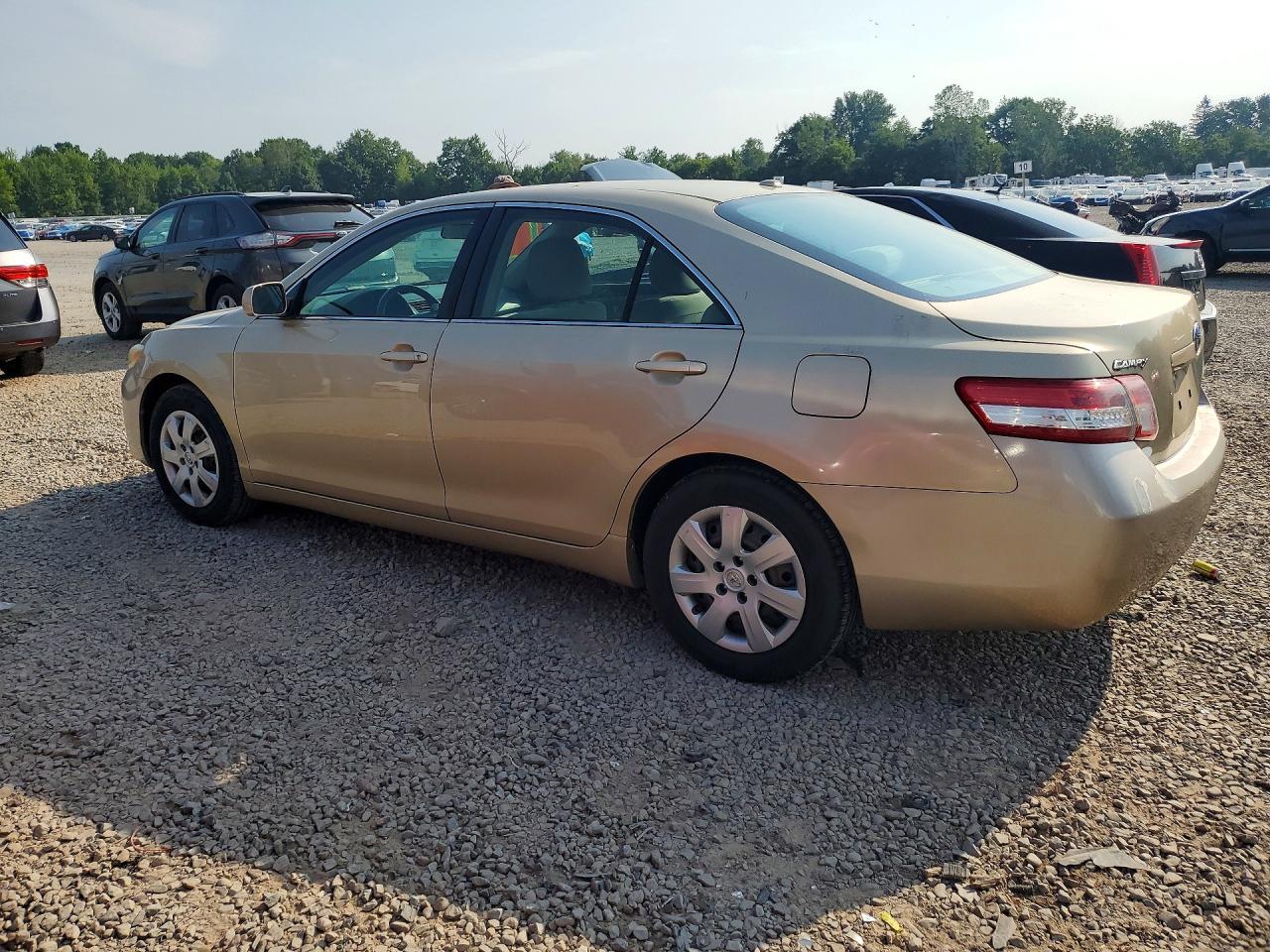 2011 TOYOTA CAMRY