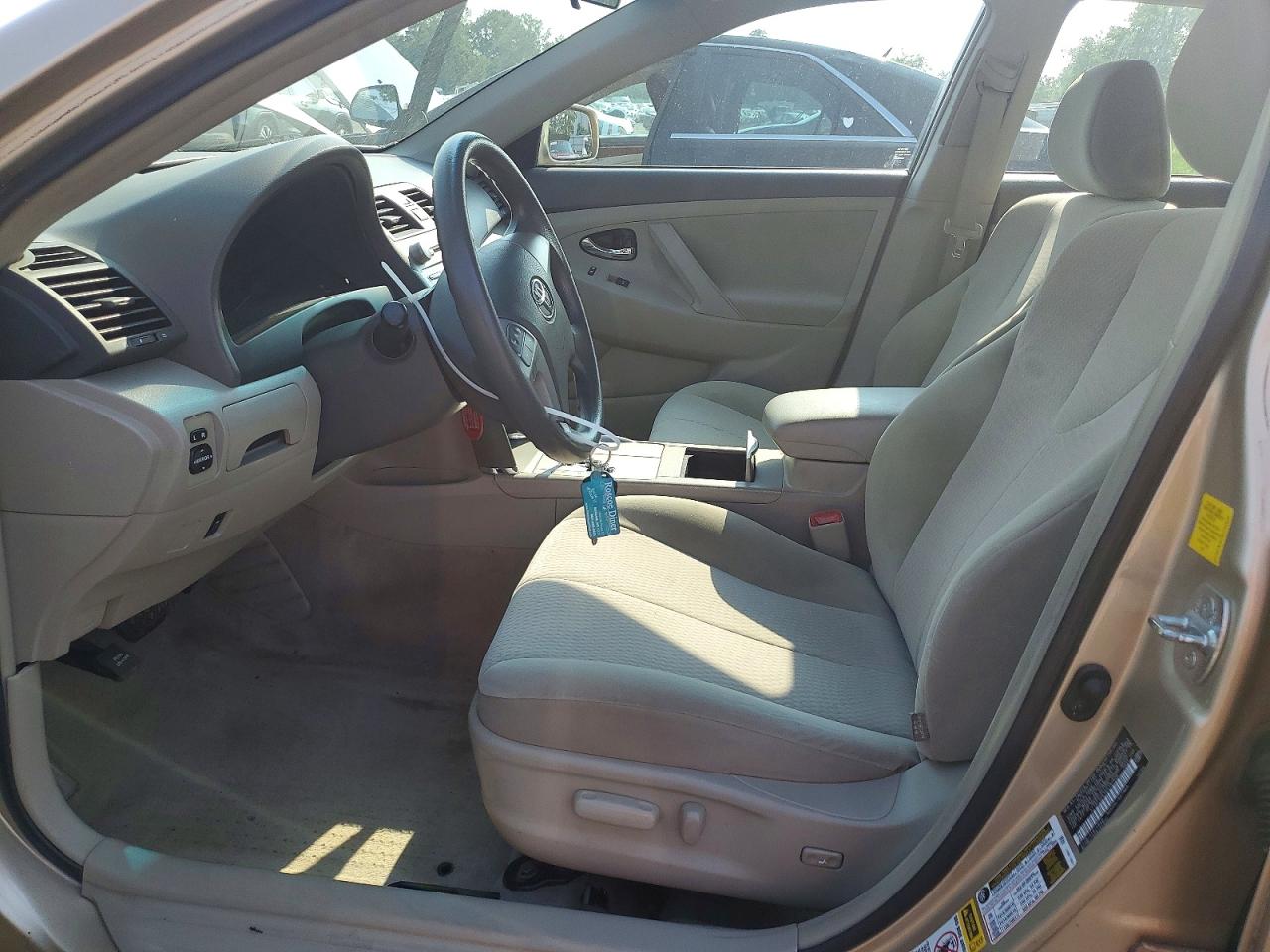 2011 TOYOTA CAMRY