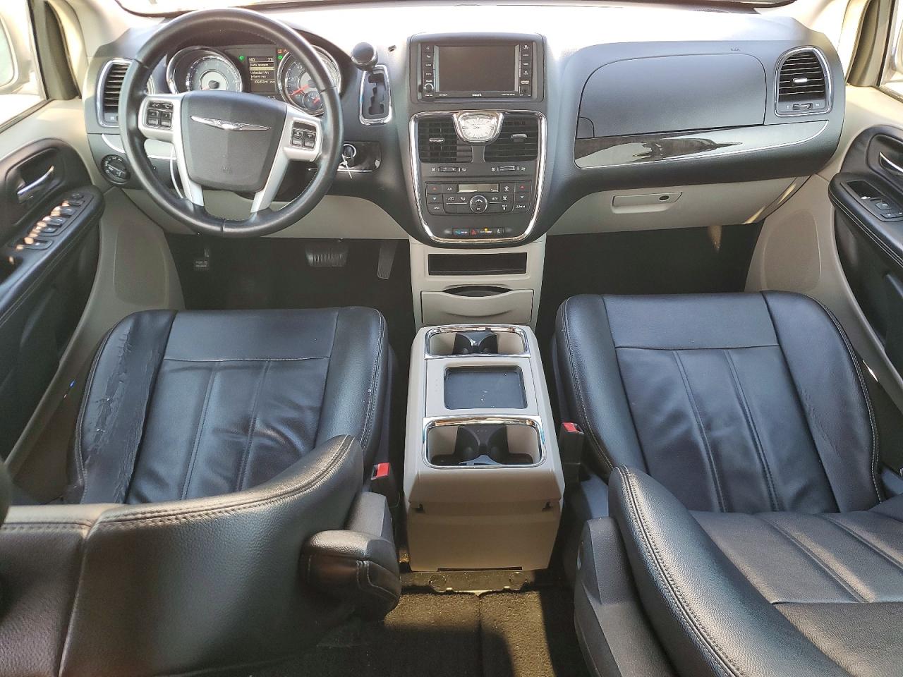2014 CHRYSLER MINIVAN