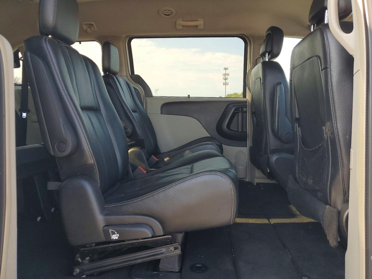 2014 CHRYSLER MINIVAN