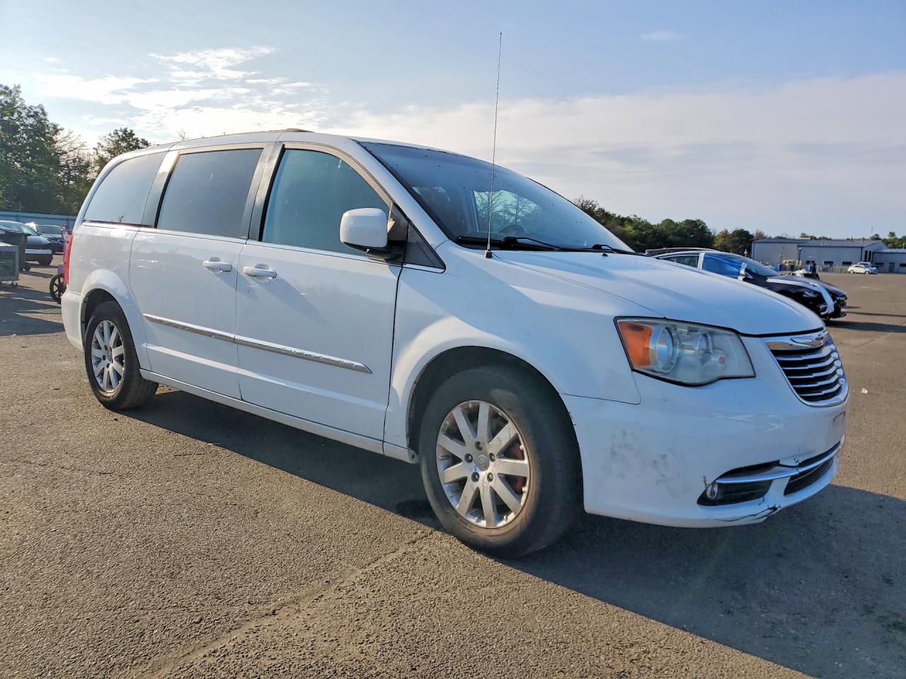 2014 CHRYSLER MINIVAN