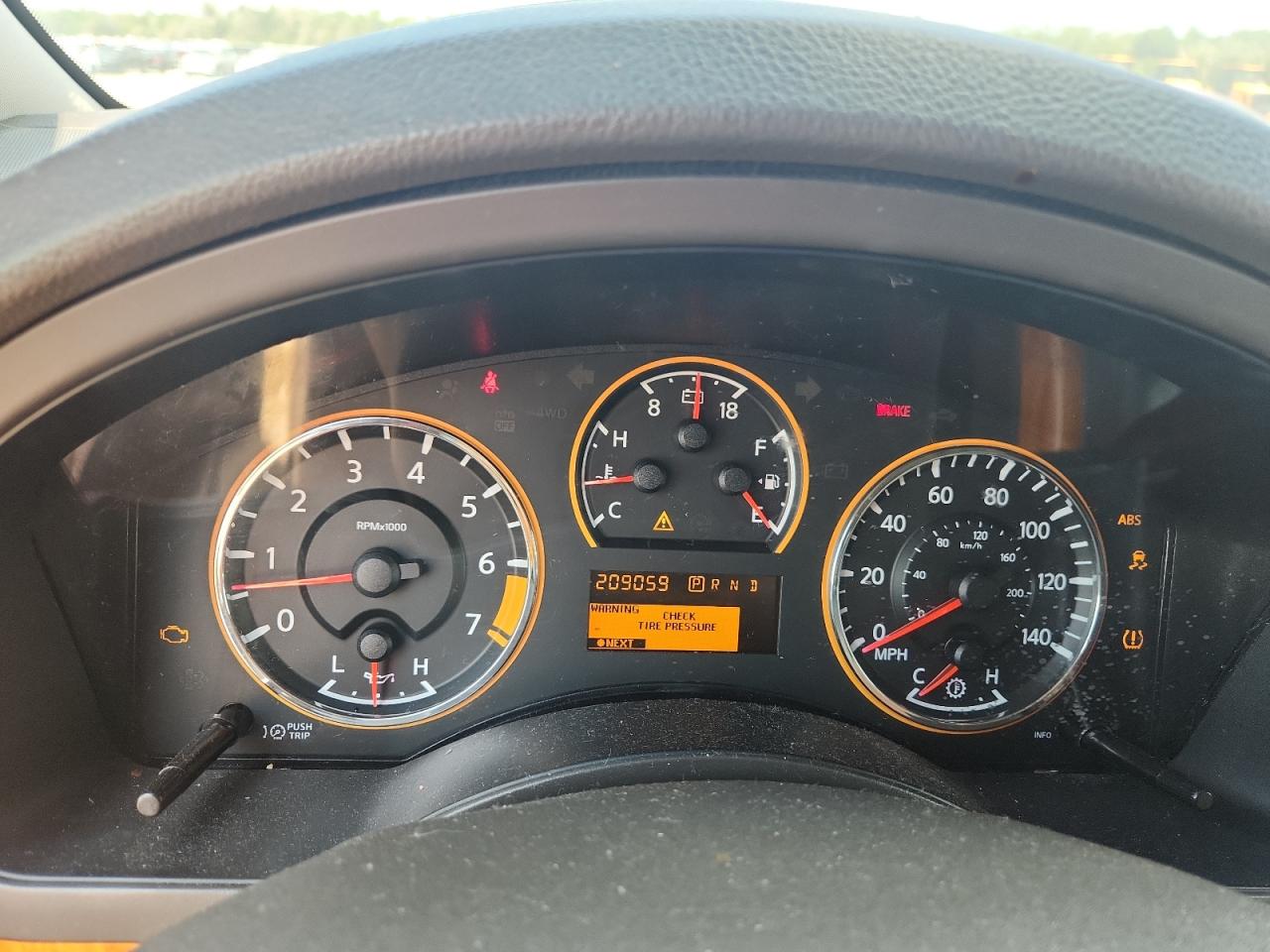 2015 NISSAN ARMADA