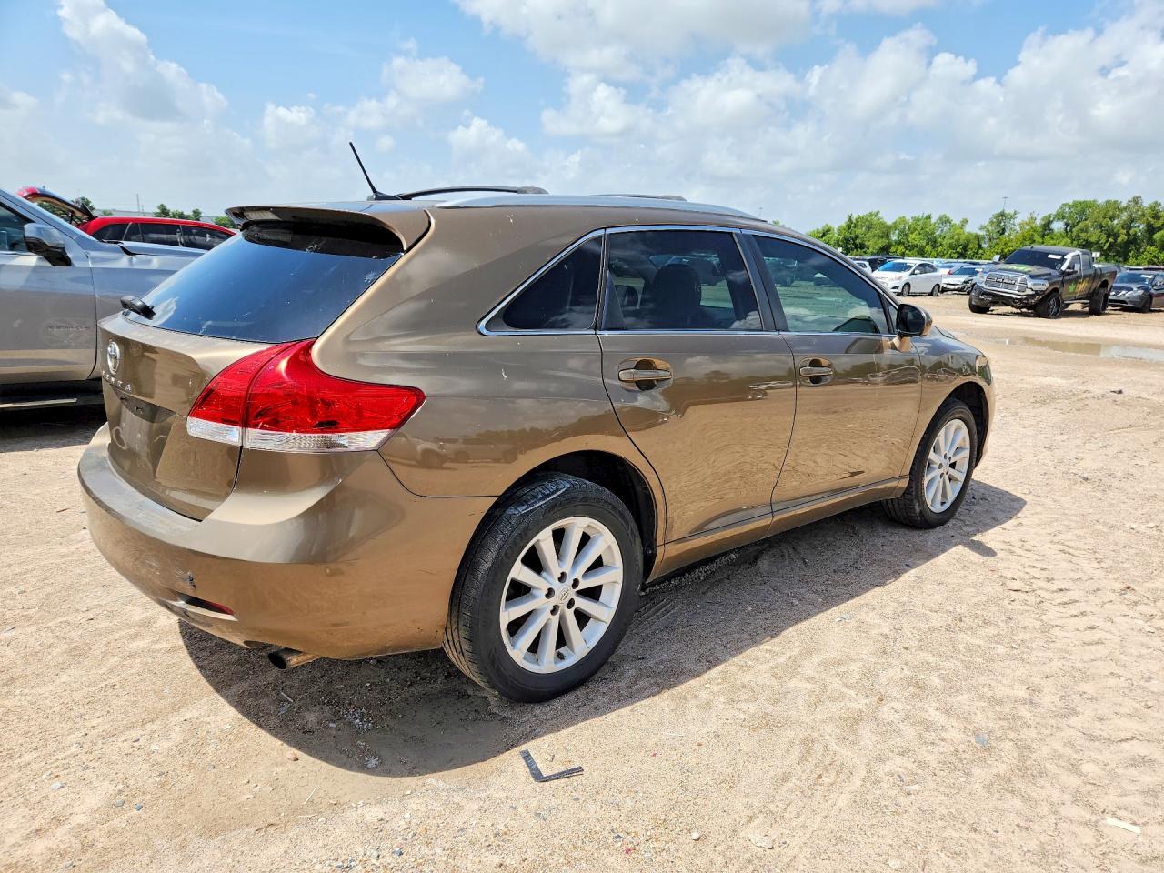 2011 TOYOTA VENZA
