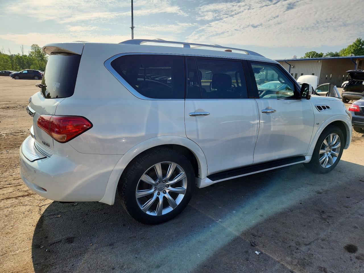 2014 INFINITI QX80