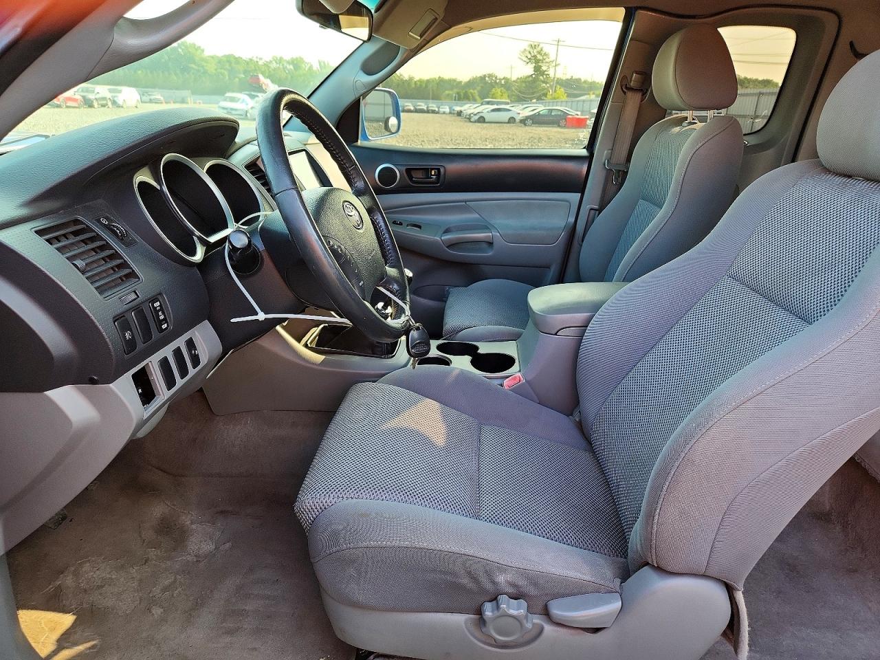 2005 TOYOTA TACOMA