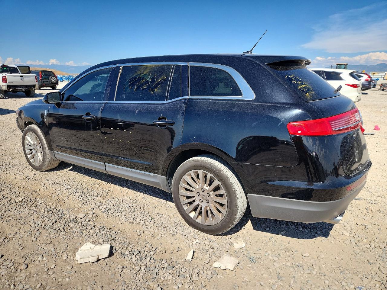 2012 LINCOLN MKT