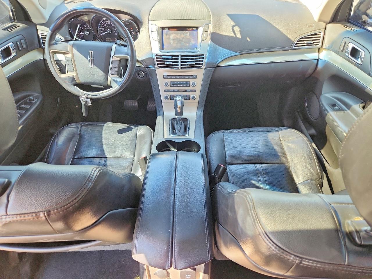 2012 LINCOLN MKT