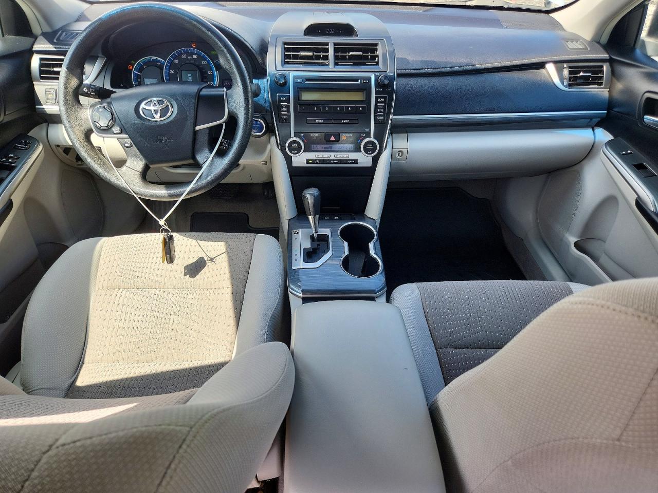 2012 TOYOTA CAMRY SOLA