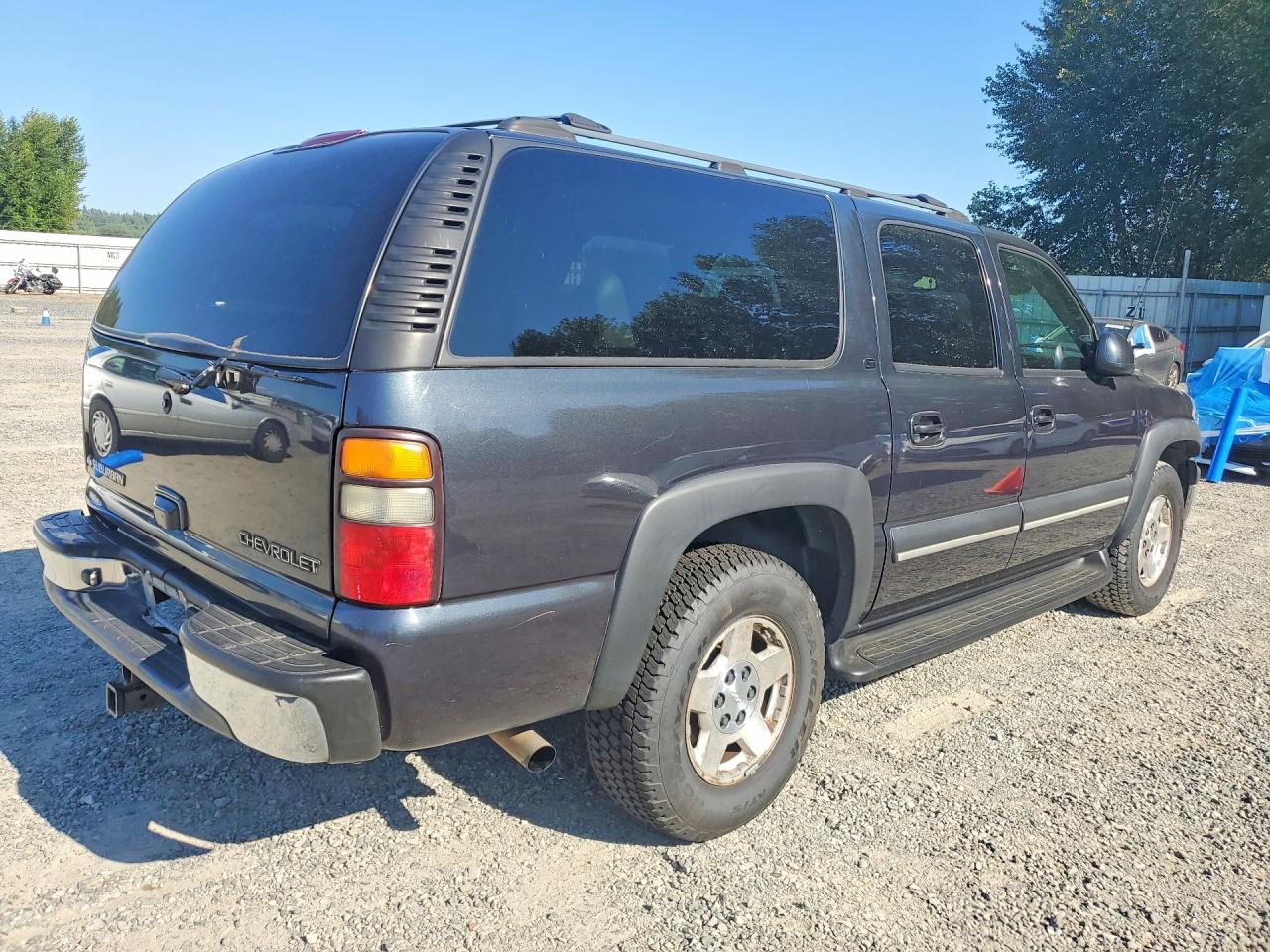 2004 CHEVROLET SUBURBAN