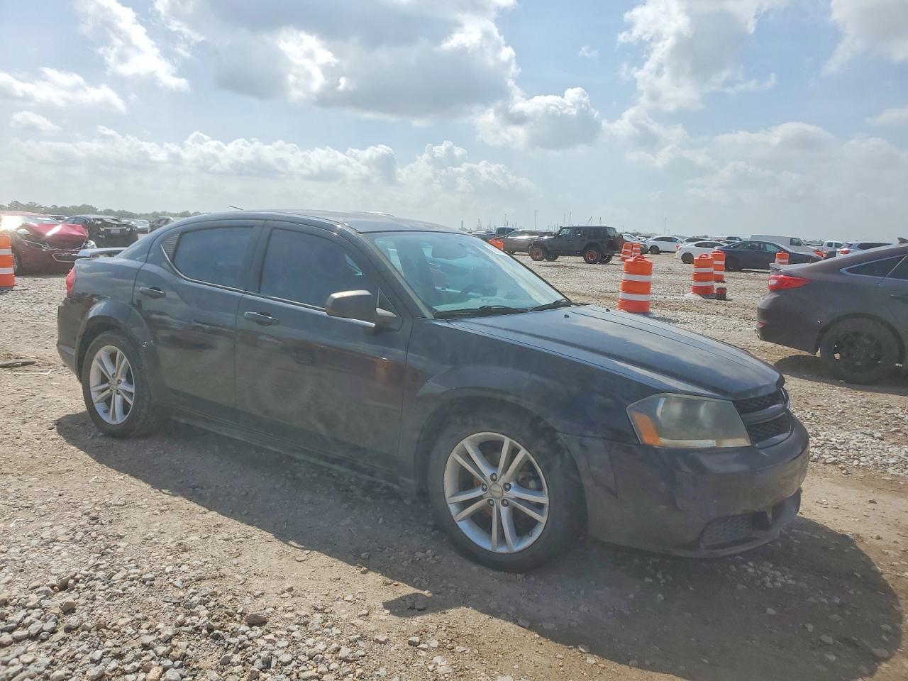 2014 DODGE AVENGER
