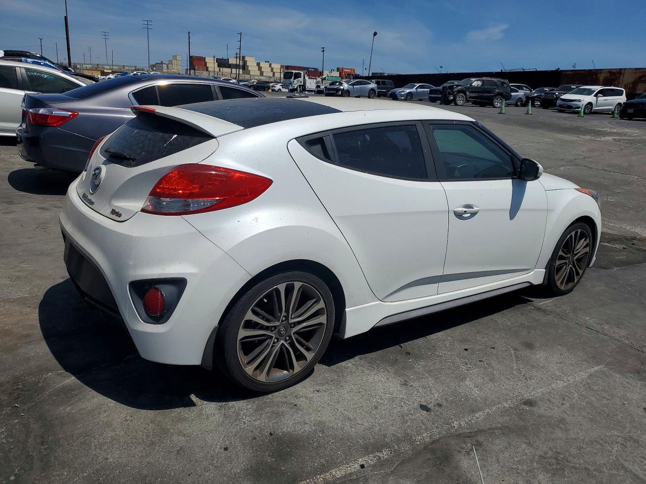 2016 HYUNDAI VELOSTER