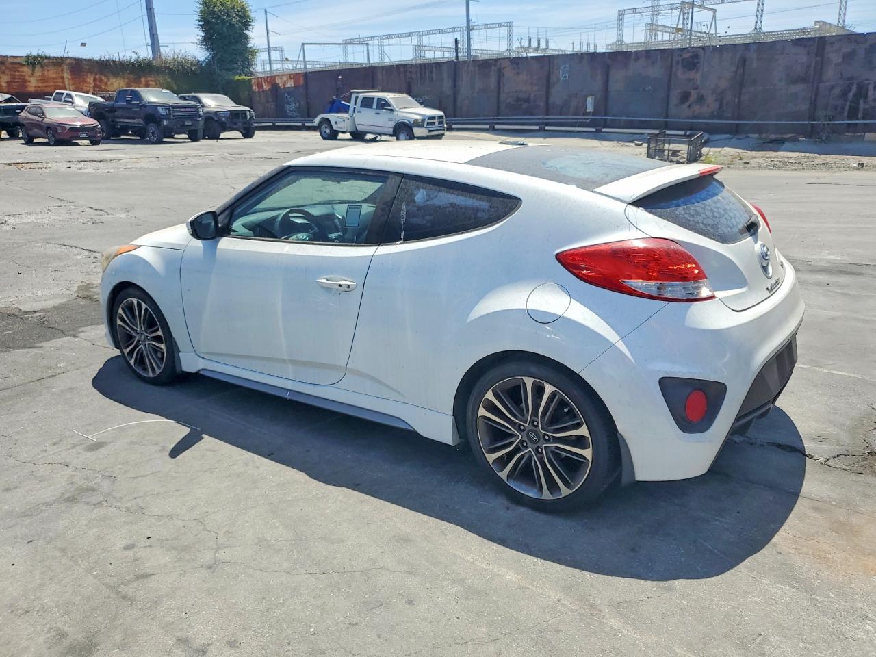 2016 HYUNDAI VELOSTER