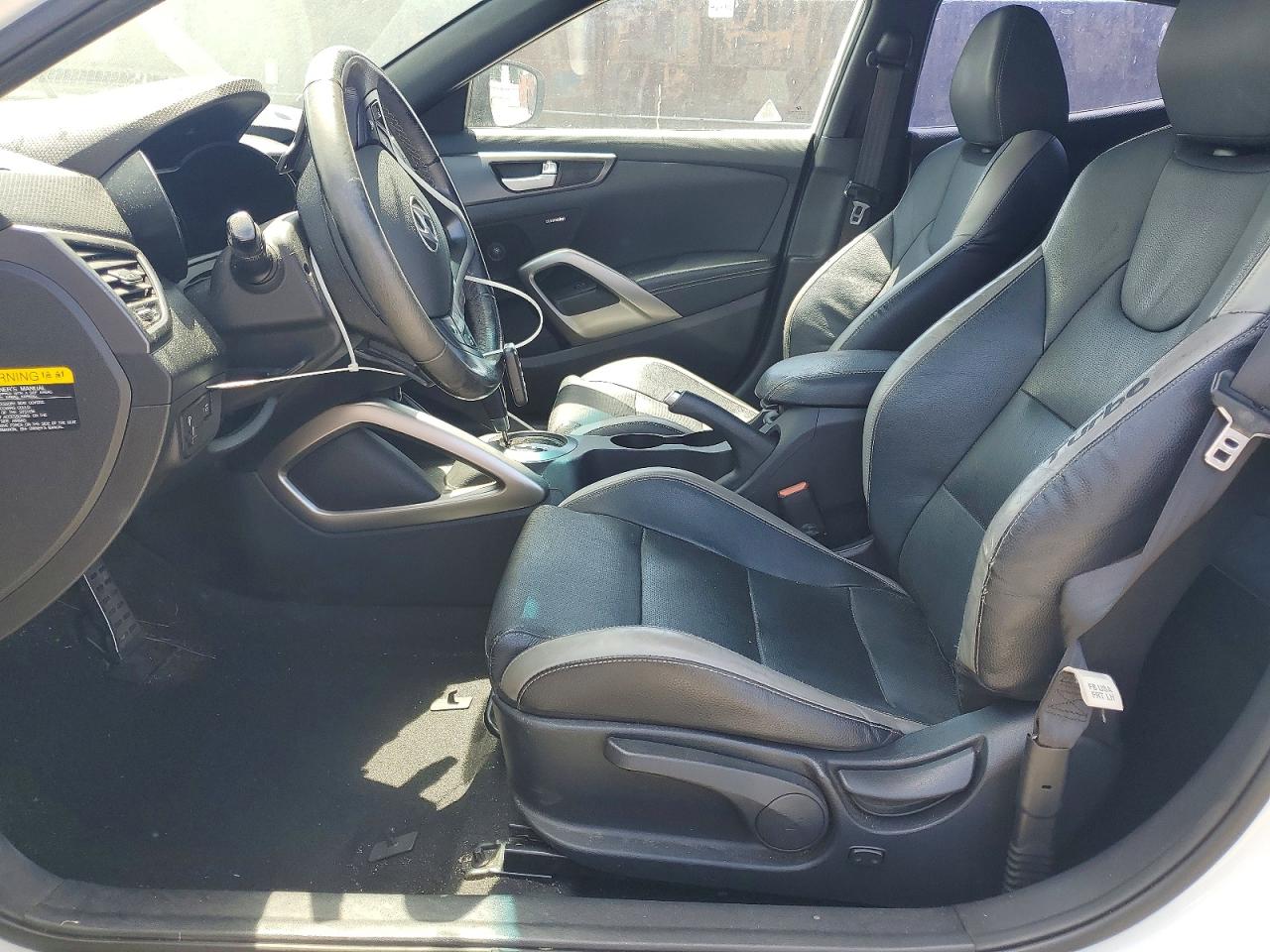 2016 HYUNDAI VELOSTER