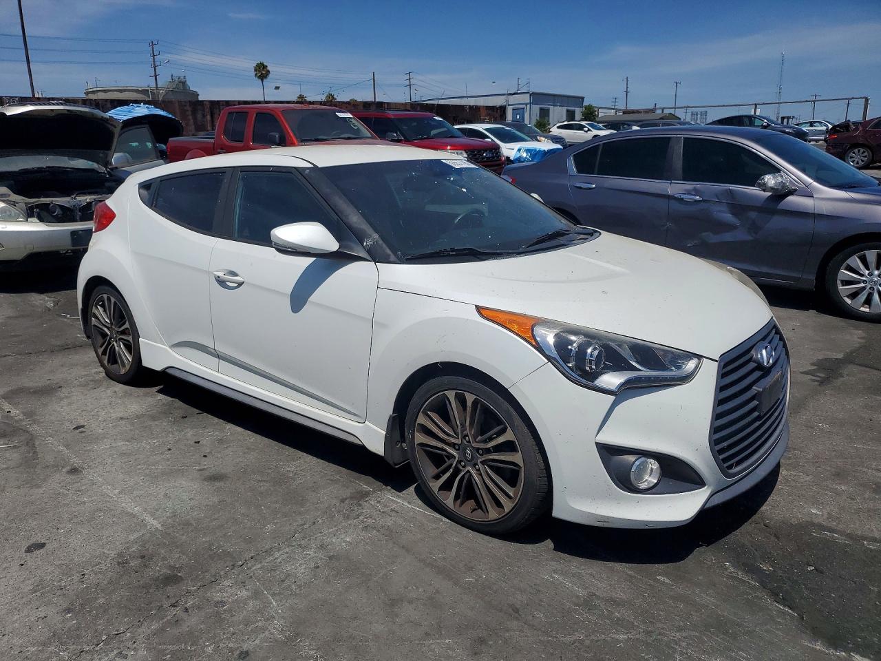 2016 HYUNDAI VELOSTER