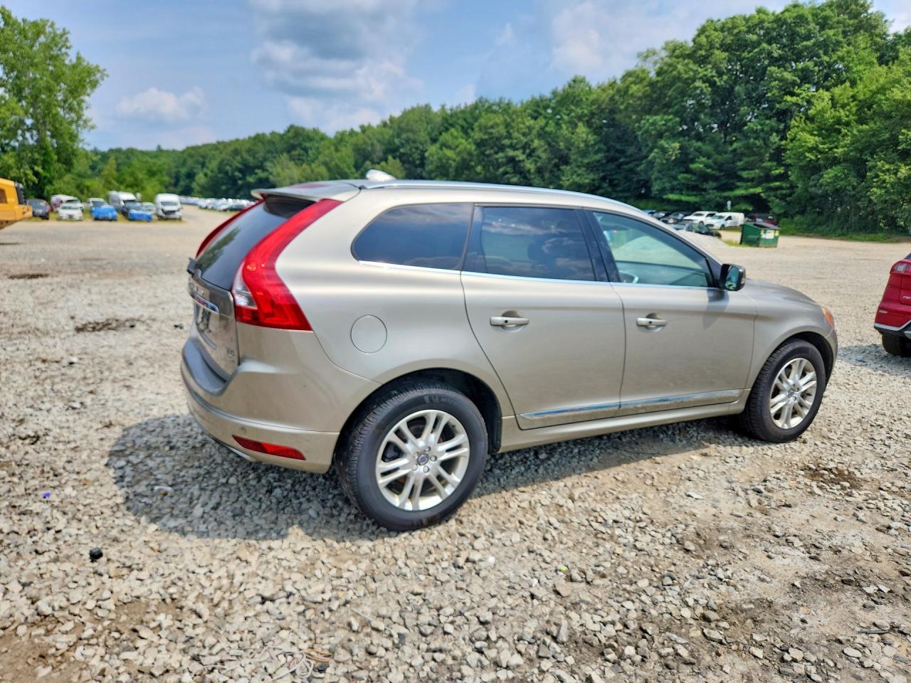 2016 VOLVO XC60