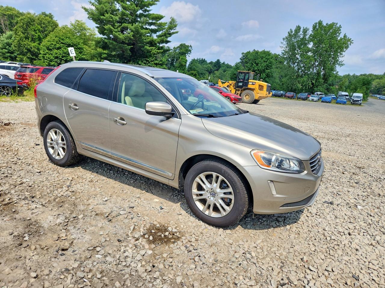 2016 VOLVO XC60