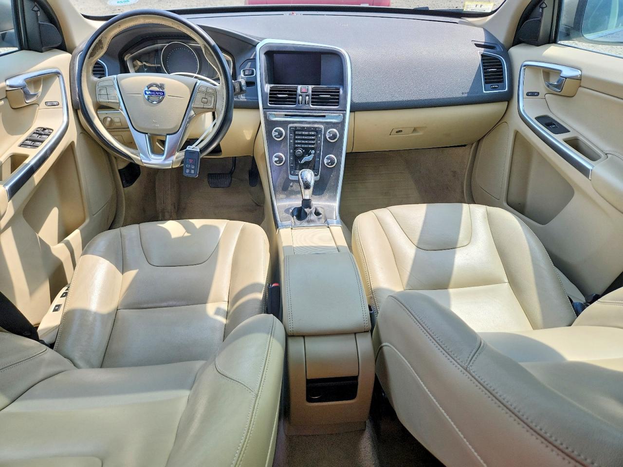 2016 VOLVO XC60